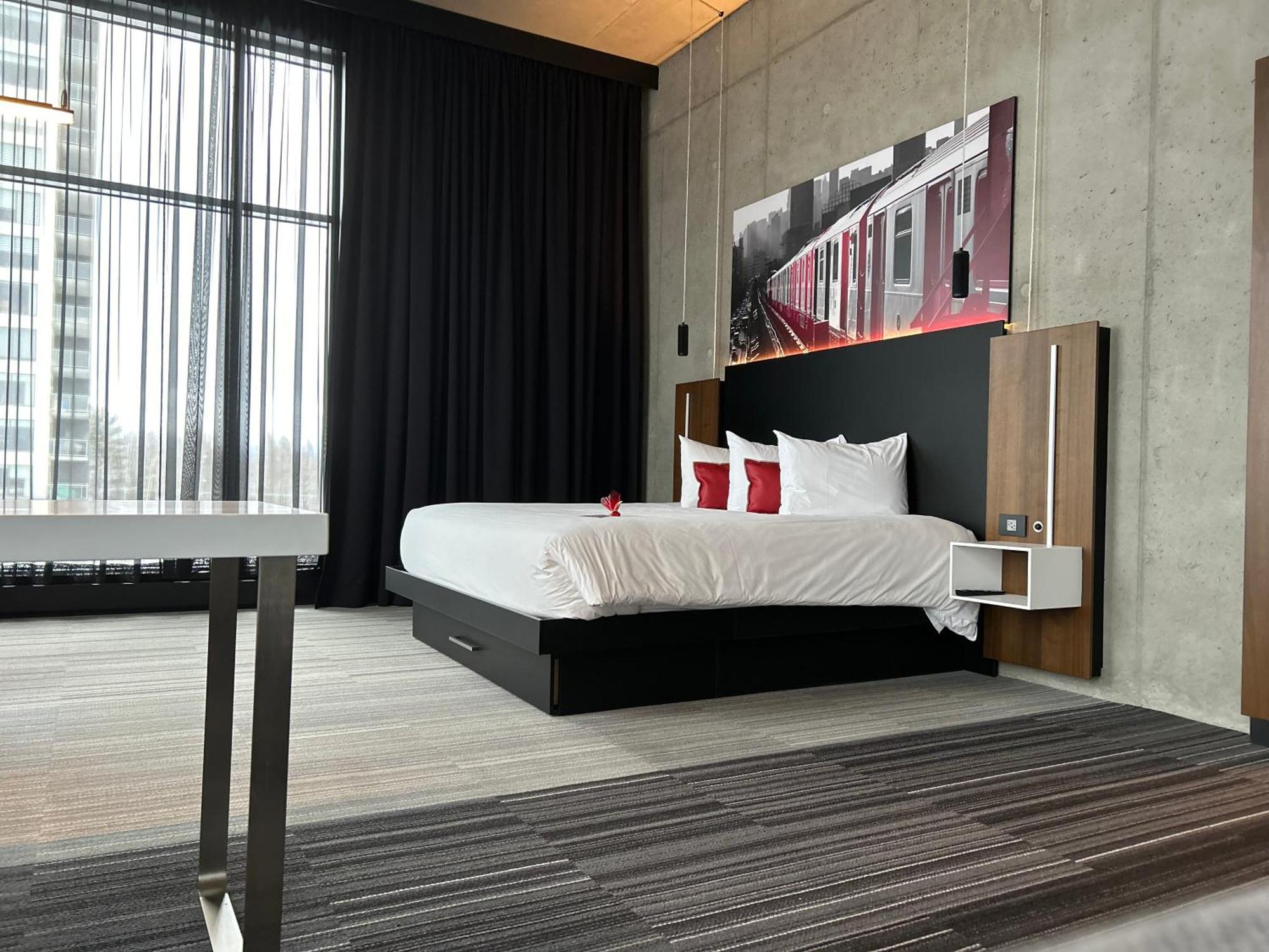 Grand Hotel Times Blainville-Mirabel Extérieur photo